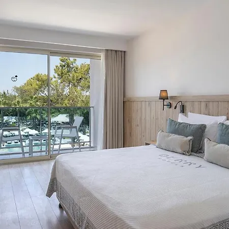 Hotel Berry Blue Sidé